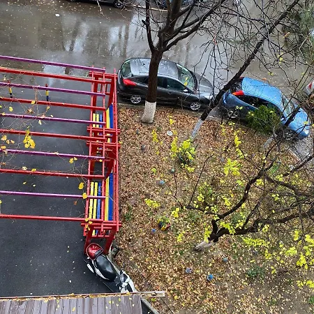 Piata Sudului Host Apartamento